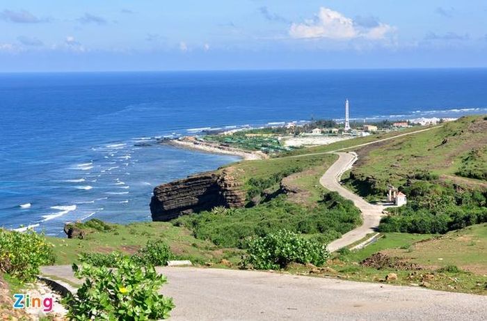  Ngọn hải đăng huyện đảo Lý Sơn (Quảng Ngãi). Ảnh: Minh Hoàng. 
