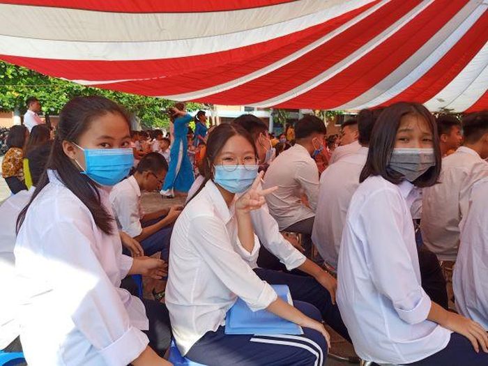 Trường Phổ thông Hermann Gmeiner có 125 học sinh đến từ Làng trẻ em SOS, các em rất tự tin hoàn nhập môi trường mới. Ảnh: Oanh Trần.