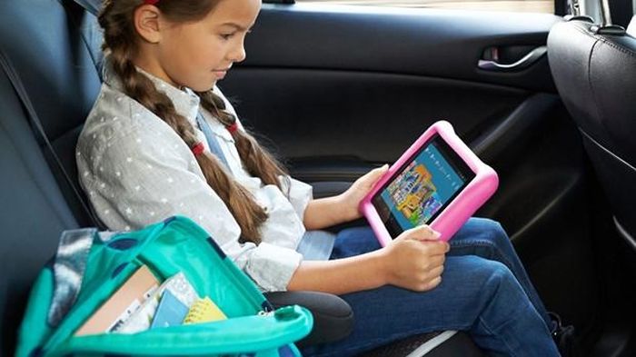 Ngày càng có nhiều trẻ em được trang bị máy tính bảng. (Ảnh: Amazon)