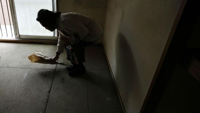 Sự biến mất đột ngột, không vết tích của các jouhatsu để lại trong lòng người thân những nỗi đau vô hạn. Ảnh: Quartz.