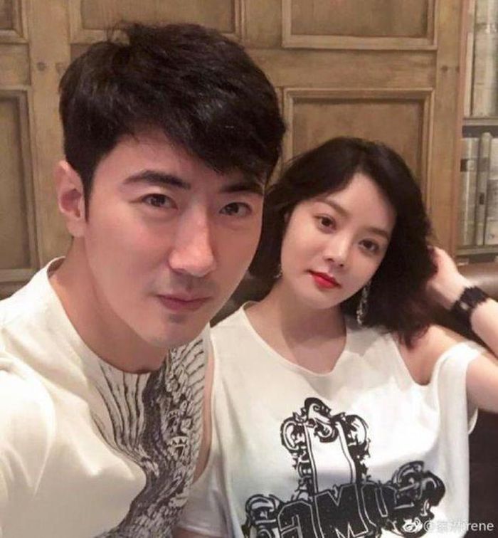 Tháng 10/2014, Chae Rim tuyên bố kết hôn với Cao Tử Kỳ - nam diễn viên Trung Quốc kém cô 2 tuổi. Sau khi kết hôn, nữ diễn viên không đóng phim hay tham gia sự kiện giải trí, dành thời gian ở bên chồng con. 