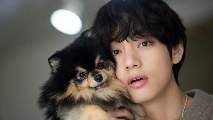 Yeontan: "Bố em đẹp trai nhất thế giới luôn đó mọi người ơi!"