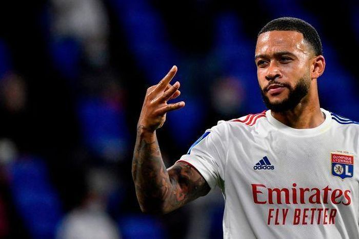 Tottenham muốn đưa Memphis Depay trở lại Anh. (Nguồn: Mirror)
