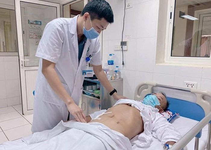 Sau mổ 5 ngày, người bệnh không còn tình trạng nhiễm trùng, ăn uống bình thường, chuẩn bị được ra viện. Ảnh: BVCC 