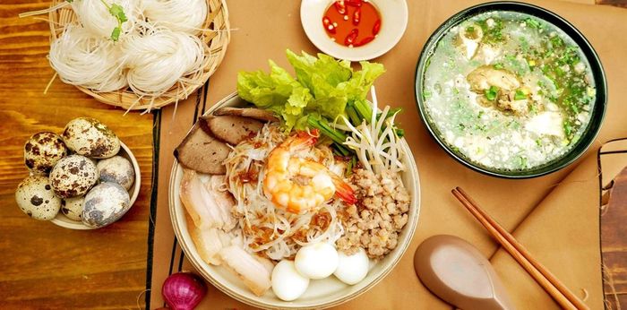 Hủ tíu khô 