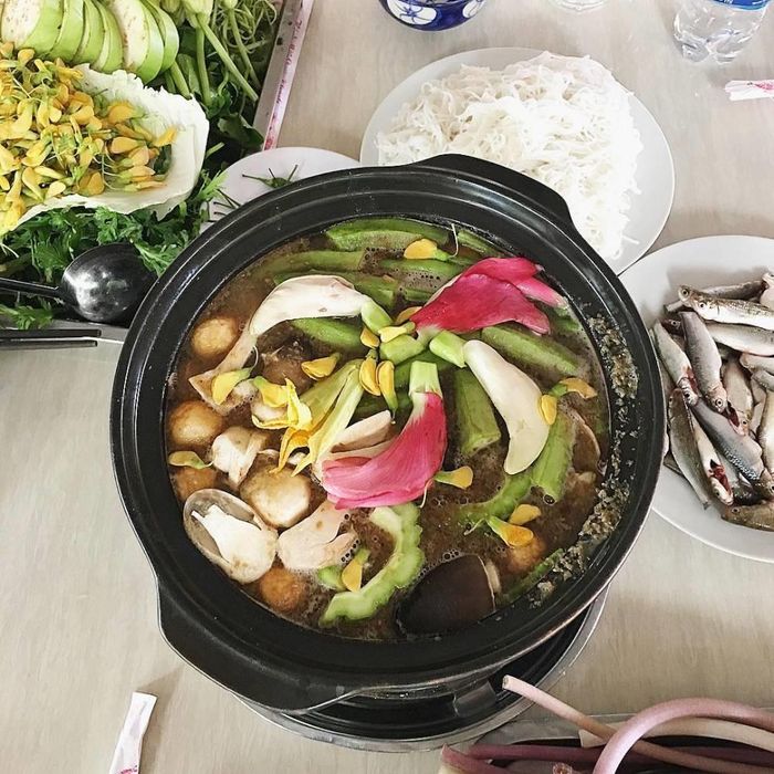 Lẩu mắm Bạc Liêu rất đặc biệt, đó là món ăn mang dấu ấn giao thoa ba nền văn minh mắm: Chăm- Khmer- Việt 