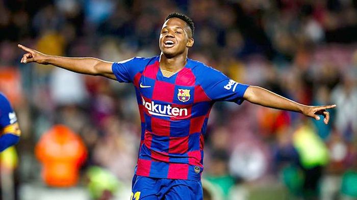 Mùa trước, Ansu Fati ra sân 33 lần trong màu áo Barcelona và ghi được 8 bàn thắng (7 ở La Liga)