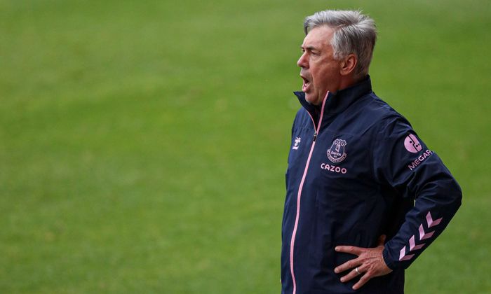 HLV Ancelotti phải giúp Everton trở lại đấu trường châu Âu mùa tới. Ảnh: Getty.