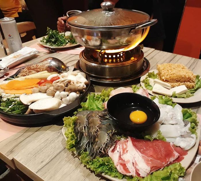 Lẩu Thái chua cay chinh phục tín đồ TP.HCM. Ảnh: Saigon.foodstory, neyugn.0152.