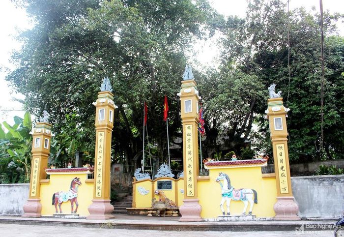 Ở thôn Diên Tràng, xã Thanh Phong (Thanh Chương) có di tích Nhà thờ họ Nguyễn Duy được Tỉnh ủy Nghệ An chọn làm cơ sở hoạt động trong thời kỳ Xô viết Nghệ Tĩnh. Cạnh nhà thờ họ Nguyễn Duy, nhà thờ họ Nguyễn Ích cũng được Ban Thường vụ Tỉnh ủy mượn làm nơi ấn loát tài liệu. Ảnh: Huy Thư