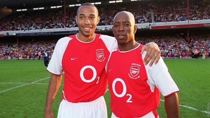  Arsenal xếp thứ hai trong danh sách các đội bóng có nhiều cú hat-trick nhất lịch sử Premier League với 39 lần. Thierry Henry (8 lần), Ian Wright (5 lần), Theo Walcott (3 lần) là các chân sút có thành tích lập hat-trick tại Premier League nổi bật trong màu áo Arsenal. Ảnh: Getty. 