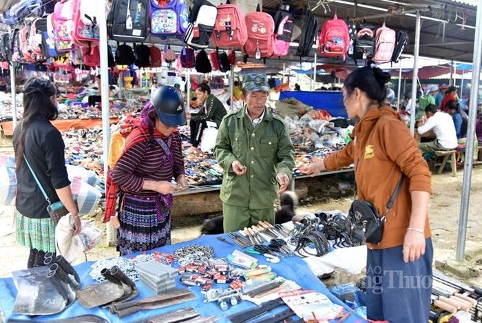 Khu vực bán hàng được Ban quản lý chợ sắp xếp hợp lý