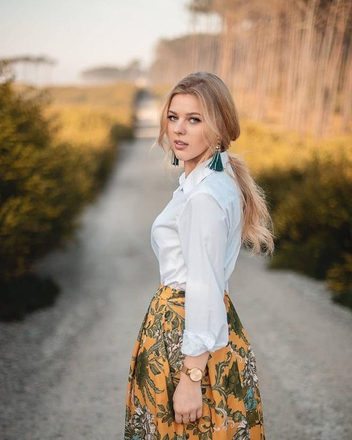 Ivanna Rohashko được bổ nhiệm thay thế Camila Vitorino - người đẹp từ bỏ danh hiệu với lý do cá nhân. Rohashko cũng không phải gương mặt quá mới trong lĩnh vực sắc đẹp. Năm 2019, cô từng thi Hoa hậu Liên lục địa dù không đạt thành tích cao. 