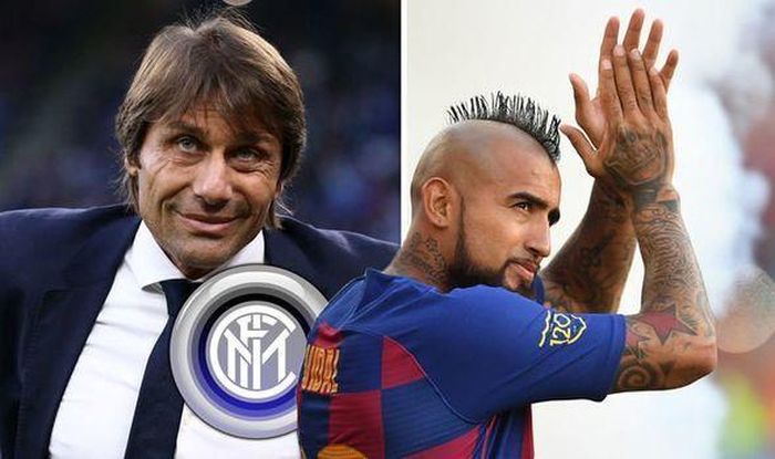Vidal bỏ khoản lương còn lại ở Barca để tái ngộ thầy cũ Conte
