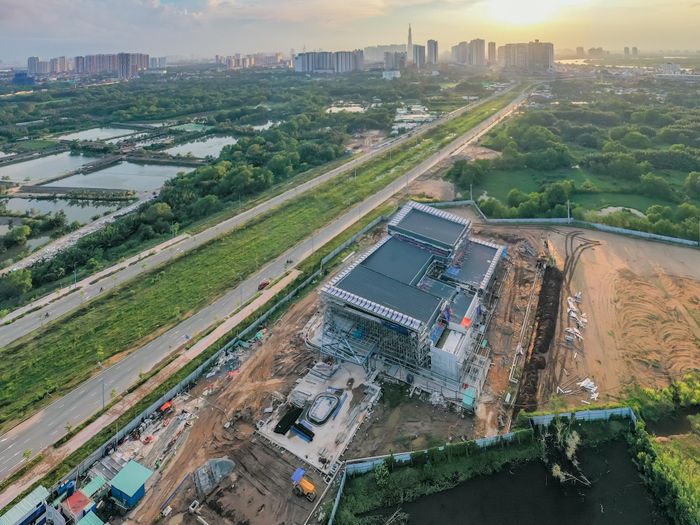 Trong khi phân khu 2 vẫn là bãi đất trống, thì phân khu 1 đang tiến hành xây dựng. Tuy nhiên, dự án được động thổ vào năm 2019 nhưng đến nay cũng mới chỉ triển khai xây dựng được một khu nhà nhỏ.