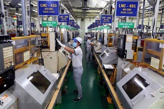 Standard Chartered đưa ra dự báo nền kinh tế Việt Nam sẽ tăng trưởng 3% trong năm 2020. Ảnh minh họa: TTXVN