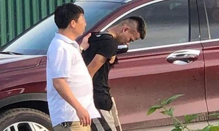Đối tượng Dương Đức Tuyển, lái xe đồng thời là chủ xe bị bắt tại hiện trường