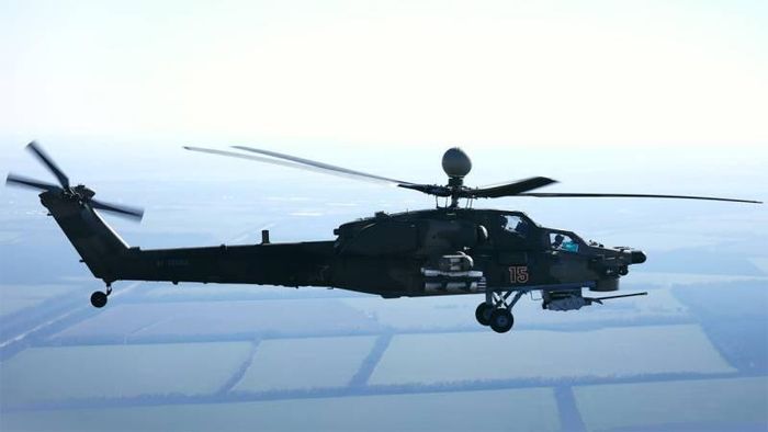 Ngoài 3 loại trực thăng nói trên, Mi-28N Night Hunter cũng có thể đứng ngang hàng khi nhà sản xuất cho biết tốc độ tối đa của nó là 300 km/h.