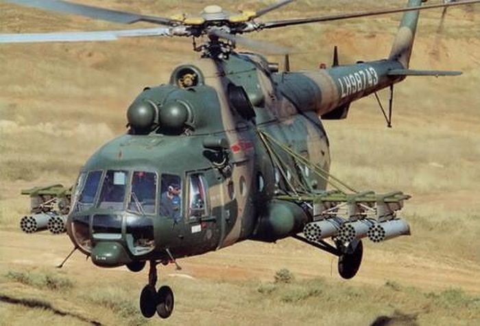 Cùng với đó là năng lực sản xuất của Trung Quốc hạn chế, chưa thể đáp ứng yêu cầu hiện đại hóa nhanh chóng của Quân đội Trung Quốc hiện nay; do vậy nhu cầu về trực thăng vận tải - vũ trang trong giai đoạn này của Quân đội Trung Quốc, chỉ có Mi-171 mới có thể đáp ứng cả về số lượng và chất lượng. Ảnh: Trực thăng Mi-171 của Quân đội Trung Quốc - Nguồn: Sina