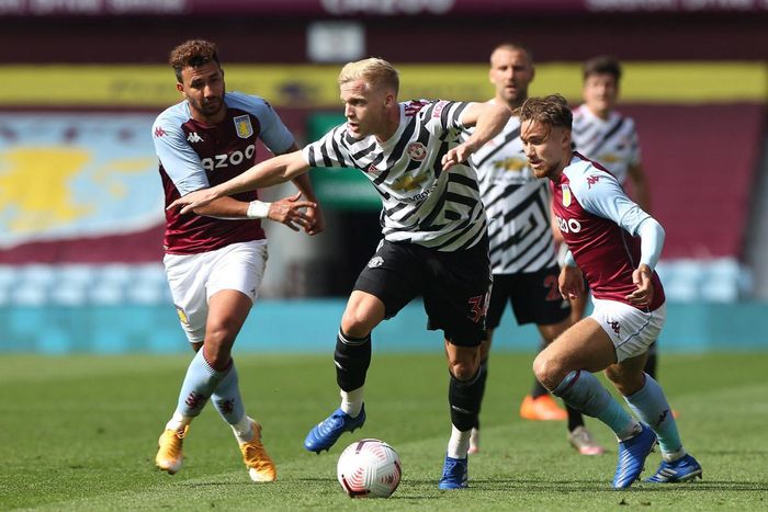 Giúp Van de Beek hòa nhập là vấn đề quan trọng với Solskjaer