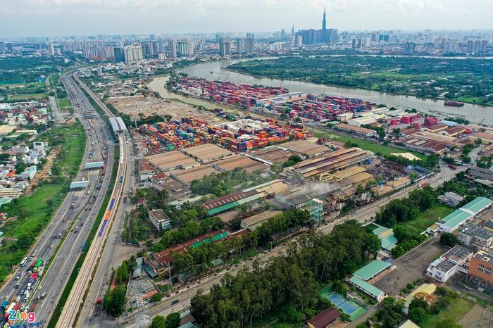  Ban IV đề xuất cần có chính sách để tiết giảm chi cho doanh nghiệp trong lúc khó khăn. Ảnh: Quỳnh Danh. 