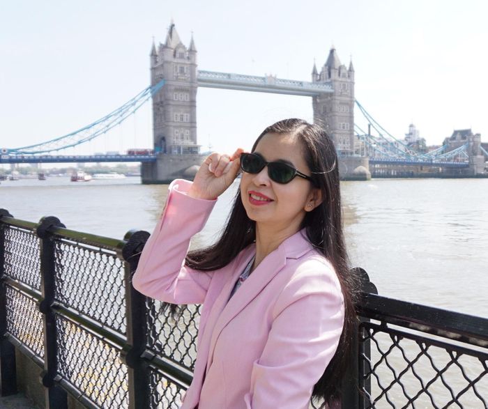  Đi nhiều, ưa khám phá giúp Dương Thụy có nhiều chất liệu sáng tác. Ảnh: FBNV. 