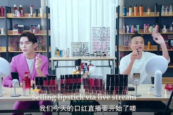  Lý Giai Kỳ chiến thắng tỷ phú Jack Ma với doanh thu ấn tượng trong buổi livestream. Ảnh: SCMP. 