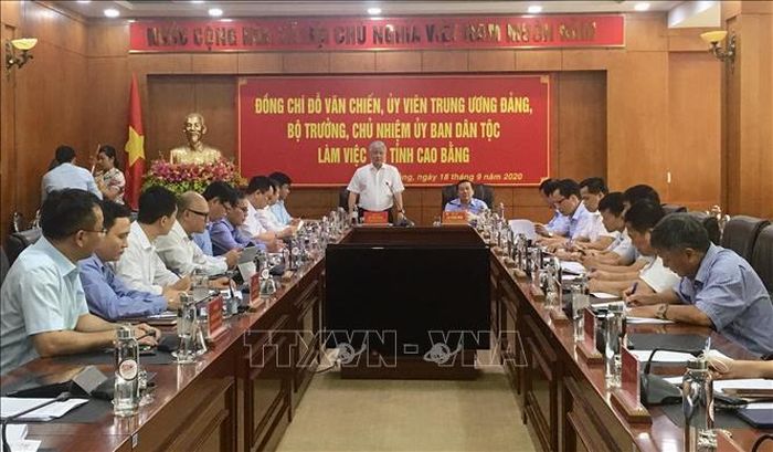 Quang cảnh buổi làm việc.
