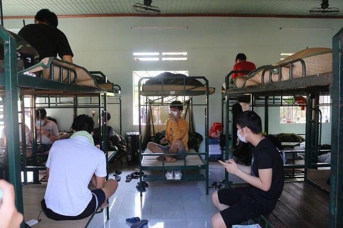 Thủ tướng Chính phủ Nguyễn Xuân Phúc mới đây đã chốt chi phí cách ly tập trung đối với người nhập cảnh vào Việt Nam sau ngày 1/9. Ảnh minh họa