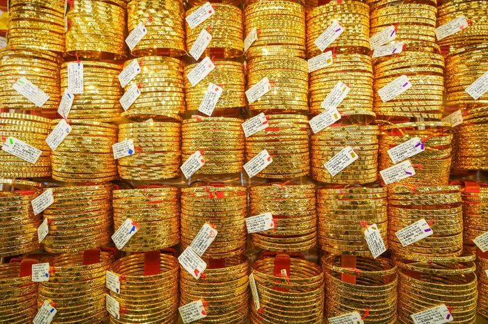  Thị trường vàng đã đi ngang vùng tích lũy 1.940-1.950 USD/ounce gần một tháng. Ảnh: Chí Hùng. 
