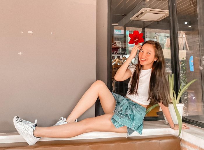 Bí quyết giúp Hiền Thục duy trì được vóc dáng thon thả là áp dụng chế độ ăn uống khoa học nhiều rau xanh và duy trì tập luyện đều đặn.