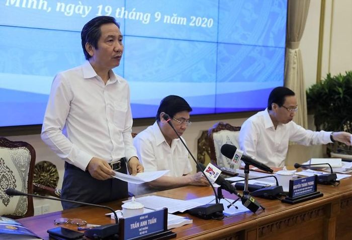 Thứ trưởng Bộ Nội vụ Trần Anh Tuấn phát biểu tại hội nghị