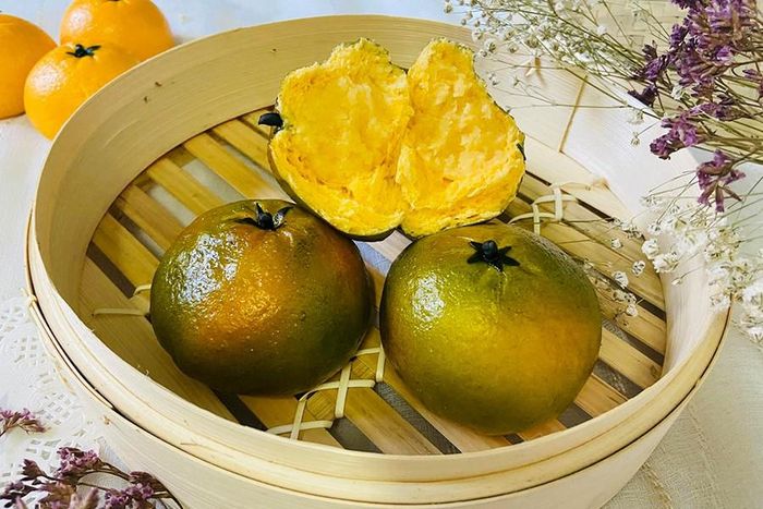 Để tạo nên những chiếc bánh bao hình trái cây này, đòi hỏi người làm phải có hiểu biết về nghệ thuật tạo hình, phối màu...