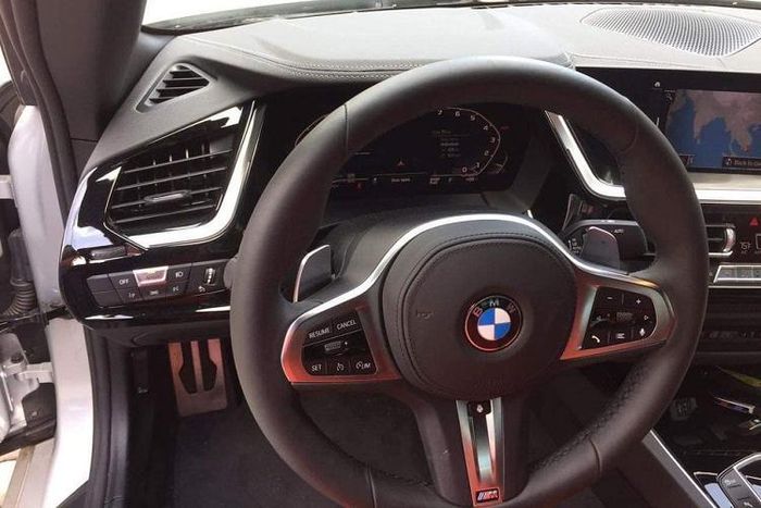 Mui nỉ của BMW Z4 thế hệ thứ 6 có thể đóng mở trong thời gian 10 giây với điều kiện xe chạy ở tốc độ dưới 50 km/h.