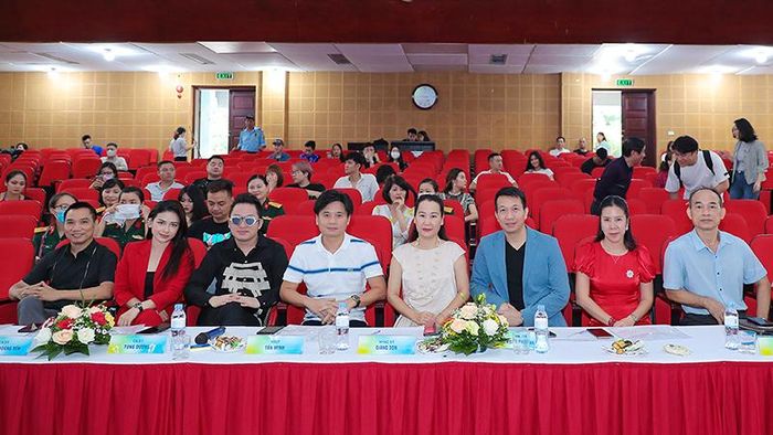 Ban giám khảo Bán kết Giọng hát hay Hà Nội 2020