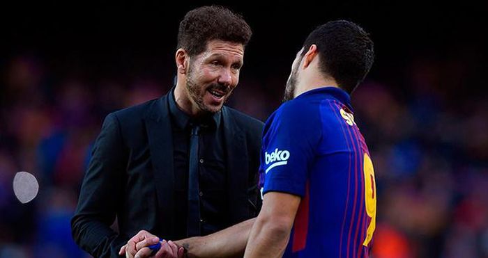 HLV Simeone ngưỡng mộ Suarez từ lâu