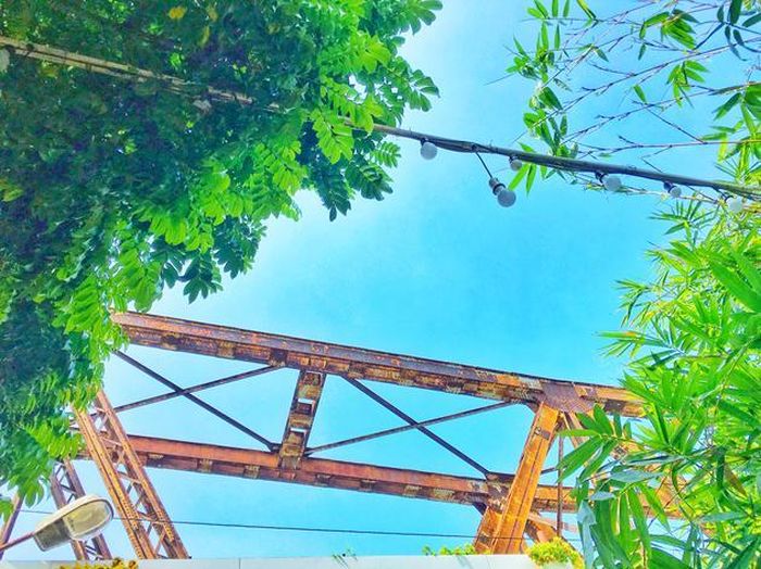 Sắt, thép là chất liệu chính xây dựng nên cầu Long Biên.