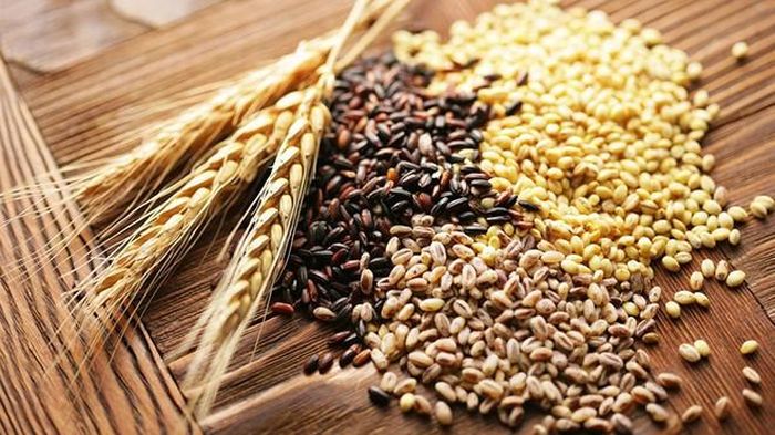 Ngũ cốc nguyên hạt rất giàu dinh dưỡng, chất chống oxy hóa, chất xơ... giảm cholesterol trong máu