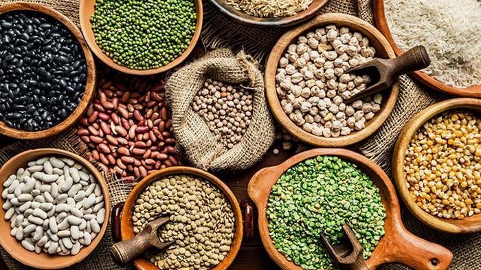 Folate, magie, canxi và vitamin B có trong đậu, là những nhân tố giúp tiêu diệt các cholesterol trong máu, bảo vệ trái tim khỏe mạnh