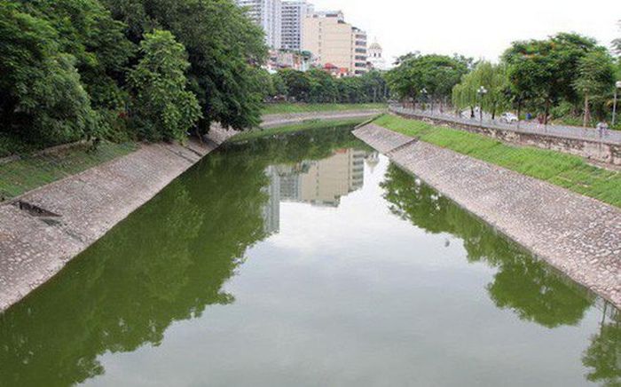 Người Hà Nội mơ ước dòng sông Tô Lịch sẽ trở nên thơ mộng như sông Seine, Paris