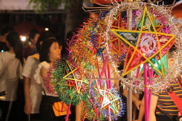Đèn ông sao truyền thống