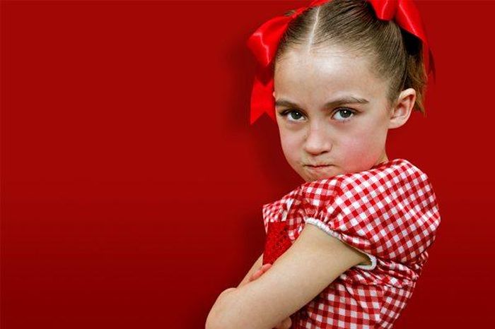 Nhiều đứa trẻ thời nay luôn coi mình là nhất, là "trung tâm của vũ trụ". Ảnh: theasianparent