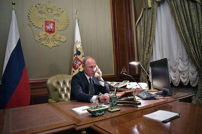  Tổng thống Nga Vladimir Putin bày tỏ quan ngại về leo thang ở Nagorno - Karabakh.