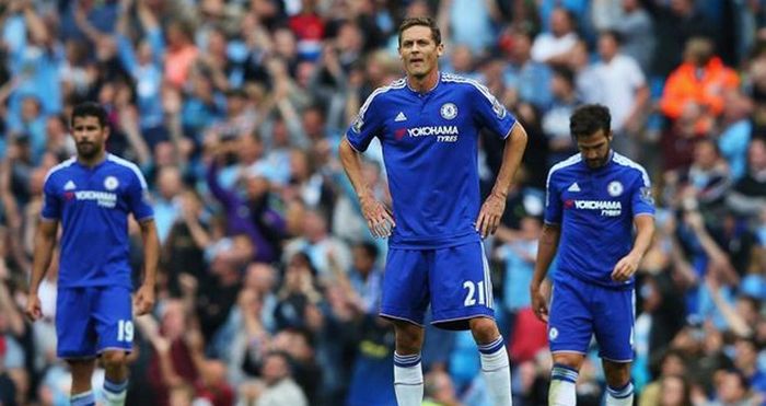 Chelsea mùa giải 2015/16 là bài học điển hình cho bất cứ nhà đương kim vô địch nào