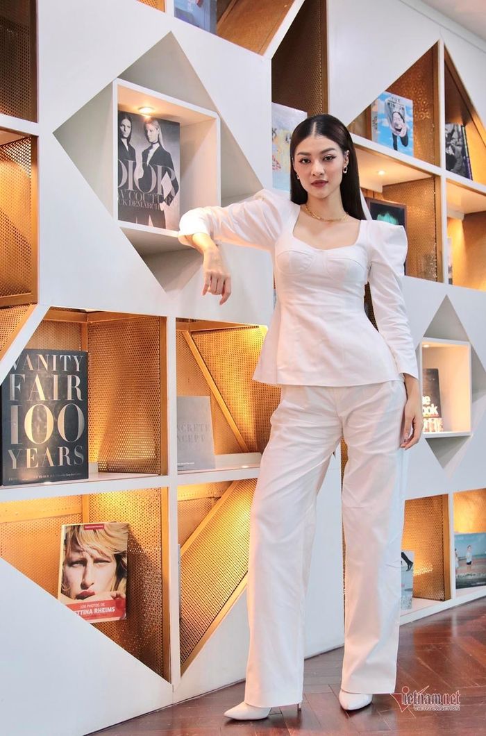 - Nhìn lại một năm sau đăng quang, bạn thấy mình nhận được những gì? 