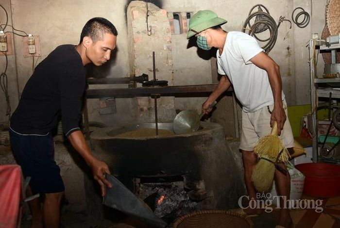 Đảo liên tục cho nóng đều