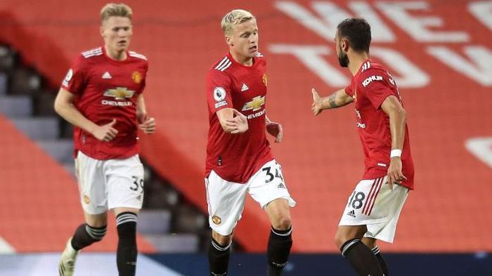 Van de Beek có khát vọng cống hiến cao hơn Pogba hiện tại. 