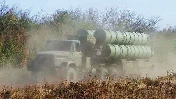 Ngoài ra cũng cần lưu ý thêm rằng phiên bản S-300PT của Armenia là loại được sản xuất từ thời Liên Xô, đã quá lạc hậu so với những biến thể S-300 cao cấp và hiện đại ngày nay như S-300PMU-1/2.