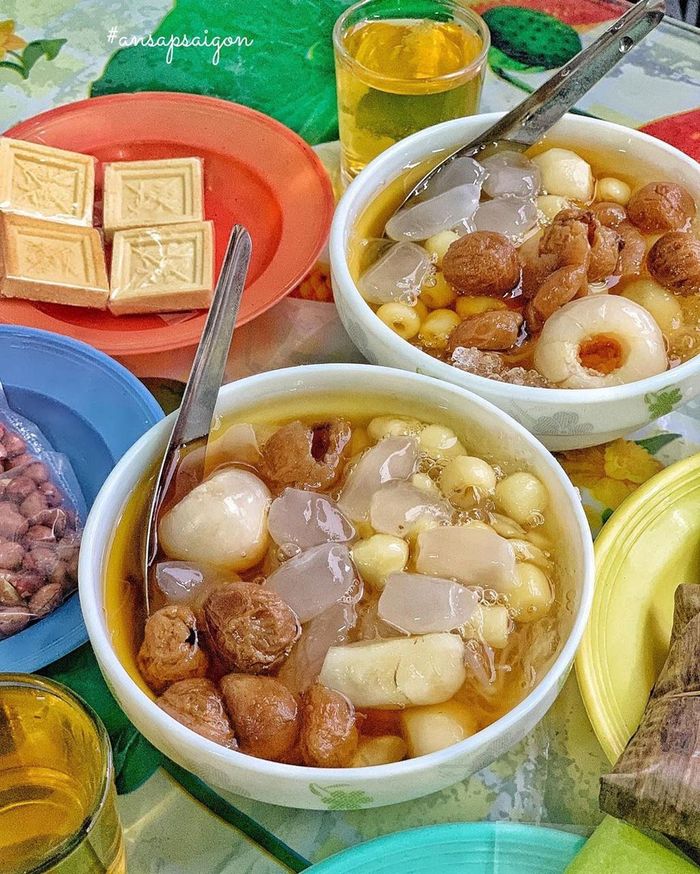Các món chè ngon miệng, tốt cho sức khỏe được thực khách tìm tới sau bữa ăn no ở phố người Hoa. Ảnh: _yourtastemate _fudworld_1 _openmymindforfood _ansapsaigon.