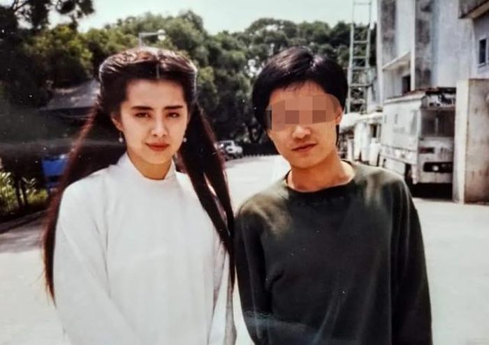  Vẻ đẹp được nhận xét là "khuynh thành" của Vương Tổ Hiền. 